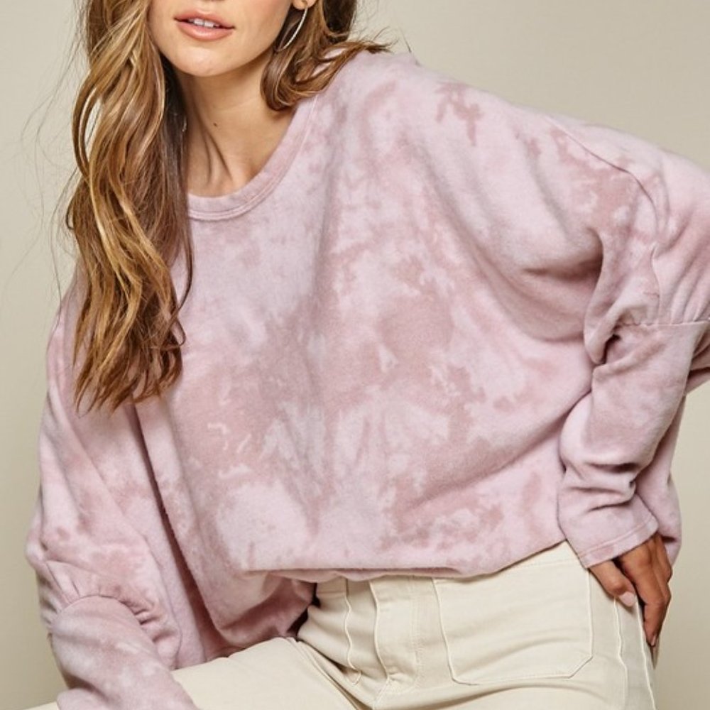 Mauve Tie Dye Long Sleeve Crew Neck Loose fit Top. Very soft material and cozy.